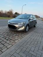 Hyundai i20 benzine, Voorwielaandrijving, Euro 5, Stof, Zwart