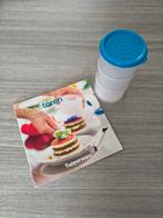 Tupperware deco toren + receptenboekje, Enlèvement ou Envoi, Comme neuf, Bleu, Autres types