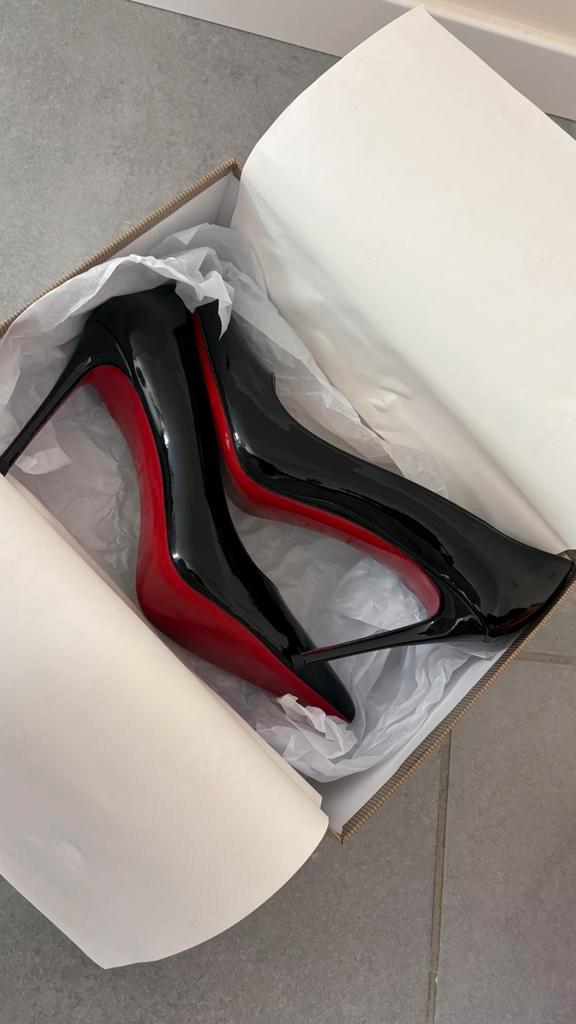 Christian Louboutin – Modèle Kate (Taille 42), Kleding | Dames, Schoenen, Nieuw, Pumps, Zwart, Verzenden