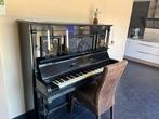 Piano 100 jaar oud + nieuwe pianostoel, Muziek en Instrumenten, Piano's, Ophalen, Gebruikt, Zwart, Piano