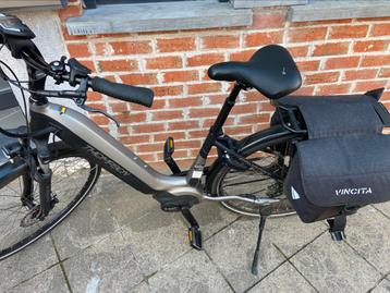 Voir détail sur photos , 2500€ valeur neuf 3500€ beschikbaar voor biedingen