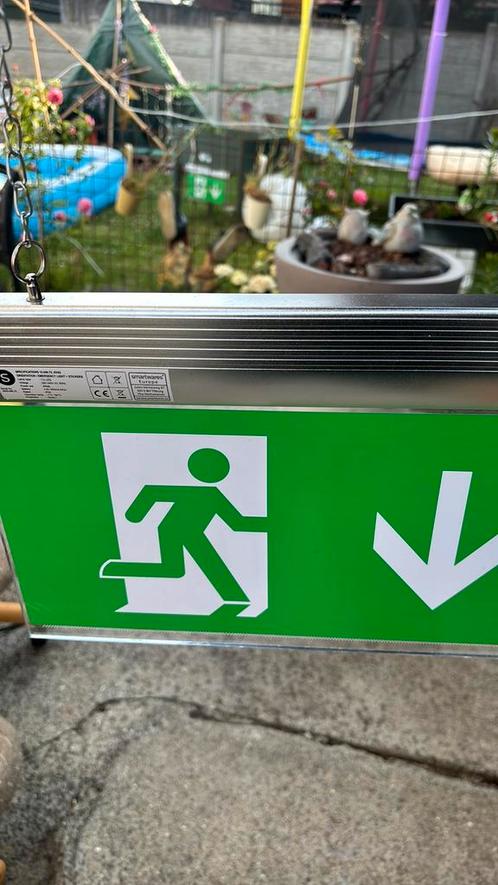 Bord Nooduitgang, Doe-het-zelf en Bouw, Alarmsystemen, Zo goed als nieuw, Ophalen