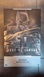 Hot toys Batman justice league, Verzamelen, Ophalen of Verzenden, Zo goed als nieuw