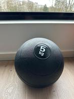 Fitnessbal 5kg - 10€, Sport en Fitness, Fitnessmaterialen, Ophalen, Zo goed als nieuw, Benen, Fitnessbal