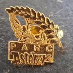 Vintage pin pretpark Parc Asterix, Ophalen of Verzenden, Zo goed als nieuw, Figuurtje, Speldje of Pin