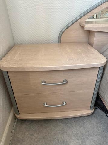 Petit et grande commode a vendre, 3 ou 4 tiroirs, Comme neuf, 100 à 150 cm, Enlèvement