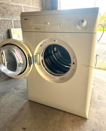 Zanussi droogkast ztb 170 in goede staat beschikbaar voor biedingen