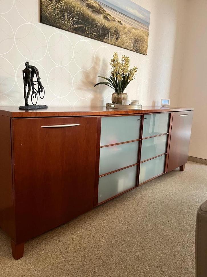 Eetkamer (tafel; barkast en dressoir)), Huis en Inrichting, Complete eetkamers, Gebruikt, 4 tot 6 stoelen, Ophalen
