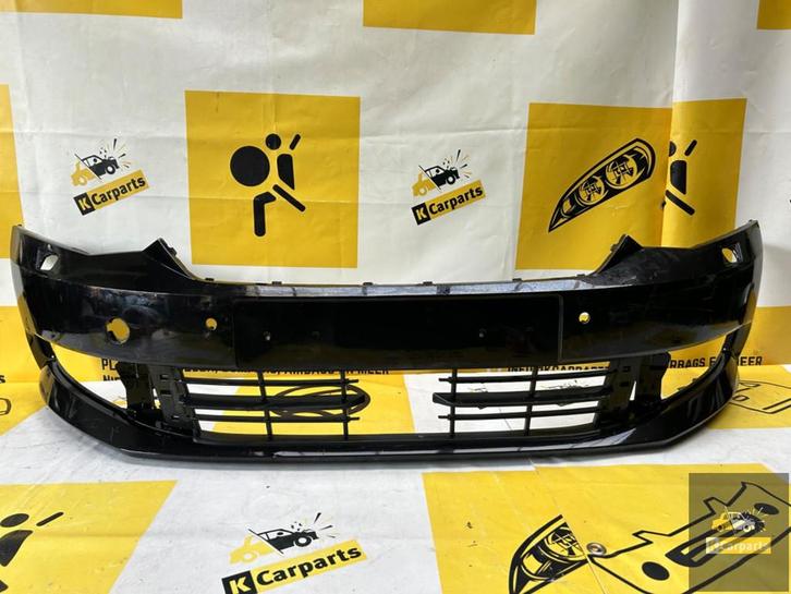 voorbumper Skoda Fabia III KLS 2014-2018 bumper 6V0807221, Auto-onderdelen, Carrosserie, Bumper, Skoda, Voor, Gebruikt