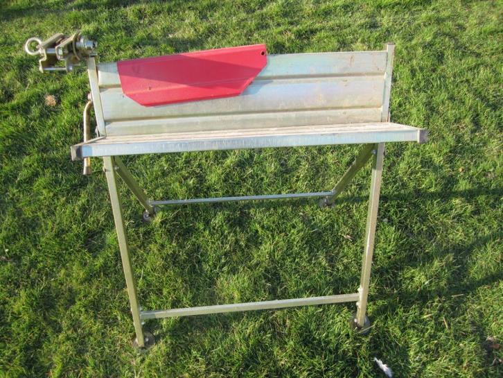 Zaagbok met houder voor kettingzaag, Doe-het-zelf en Bouw, Gereedschap | Overige machines, Gebruikt, Ophalen