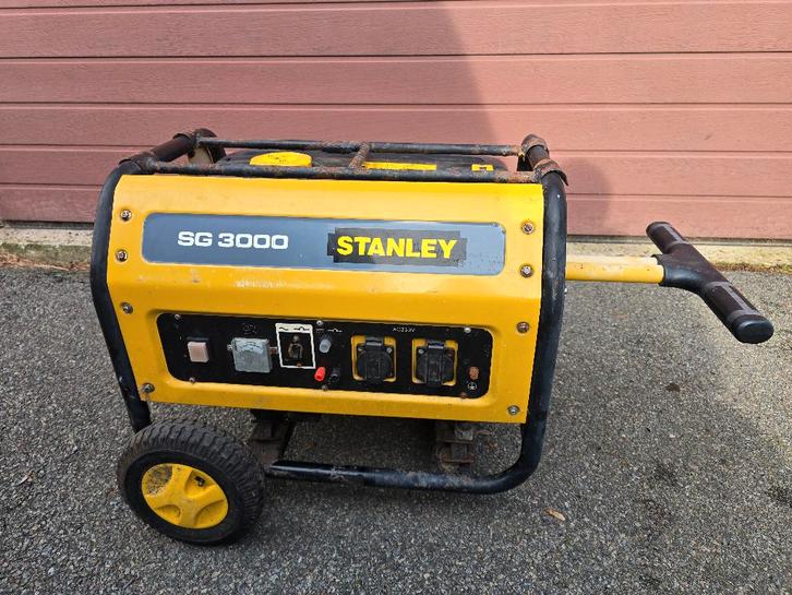 Stanley SG3000 benzine generator–2500W–230V–goede staat, Bricolage & Construction, Outillage | Pièces de machine & Accessoires