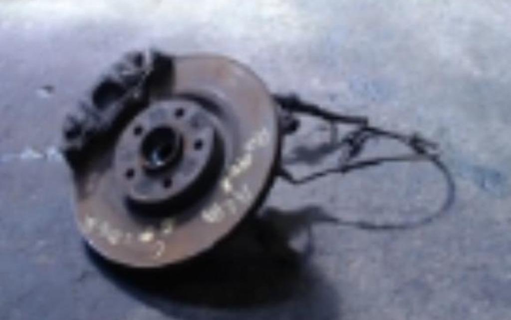 Moyeu avant gauche Alfa Roméo Spider2 2.0i 110kw 1995-2003, Enlèvement ou Envoi, Utilisé