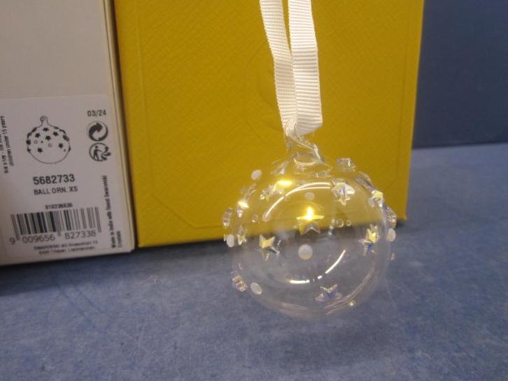 Swarovski Holiday Magic Classics Ornament Kerstbal XS, Verzamelen, Swarovski, Nieuw, Figuurtje, Ophalen of Verzenden