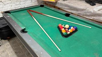Table de billard avec 2 queues et billes, Enlèvement, Comme neuf, Table de billard
