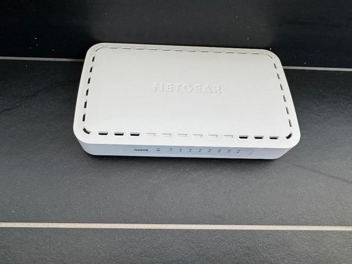 NETGEAR GS608, Computers en Software, Netwerk switches, Gebruikt, Ophalen of Verzenden