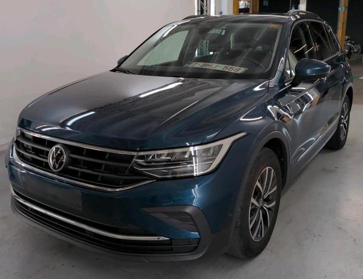 TIGUAN 1.5 TSI 96KW LIFE 11/2021 16115€+TVA=19500.-€ TVAC, Autos, Volkswagen, Particulier, Tiguan, ABS, Caméra de recul, Régulateur de distance
