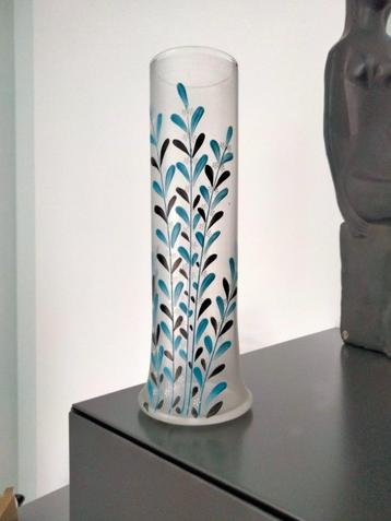 Art Nouveau Deco vaas glas beschilderd beschikbaar voor biedingen