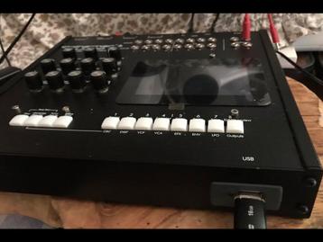 URANO SYNTH: EEN MONSTER TE KOOP OF TE KOOP beschikbaar voor biedingen