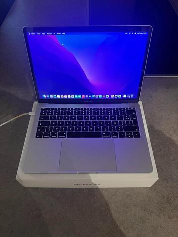 Macbook Pro 13'' // TOPSTAAT!