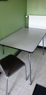 Keukentafel + 2 stoelen, Ophalen
