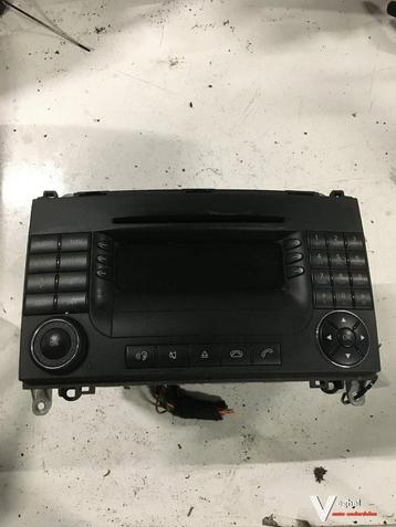 Mercedes A klasse 2.0cdi 2006 Radio Navigatie Cd speler beschikbaar voor biedingen