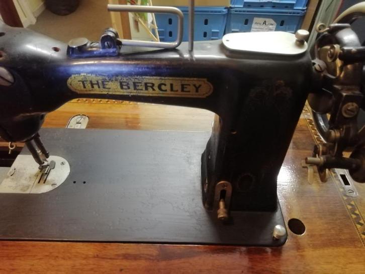 Naaimachine The Bercley, Antiek en Kunst, Antiek | Naaimachines, Ophalen