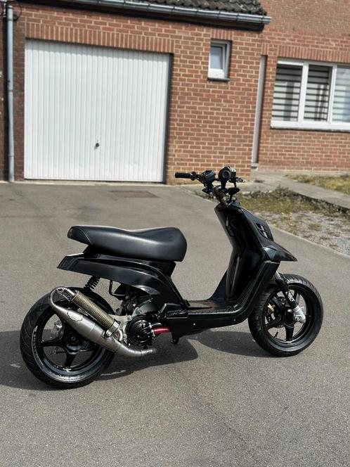 MBK BOOSTER ( SPITRO ) classe A, Fietsen en Brommers, Snorfietsen en Snorscooters, Zo goed als nieuw, Benzine, Ophalen
