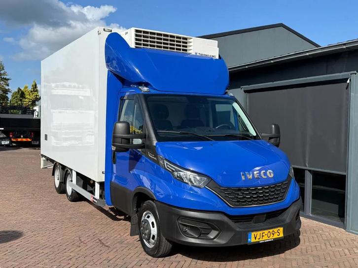 Iveco Daily 40C18 3.0 180PK Aut.Clixtar Koeler 2.6 ton Laadv, Auto's, Bestelwagens en Lichte vracht, Te koop, ABS, Achteruitrijcamera