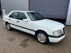 Mercedes-Benz C-Klasse *C250DIESEL* (bj 1996), Auto's, Oldtimers, Wit, Mercedes-Benz, Bedrijf, Te koop