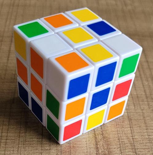 Rubiks mini-kubus (merkloos), Hobby en Vrije tijd, Denksport en Puzzels, Gebruikt, Rubik's of 3D-puzzel, Ophalen of Verzenden