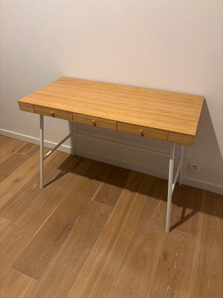 Ikea Bureau, bamboe, 102x49 cm, Huis en Inrichting, Bureaus, Zo goed als nieuw, Bureau, Ophalen