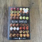 Kleine taartjes van Petit Gateau  Meike Schaling, Ophalen of Verzenden