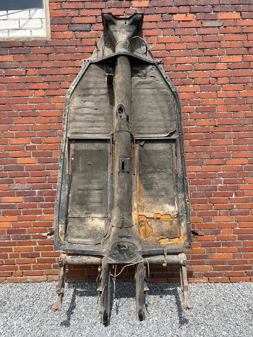 VW Kever 59-60 Ragtop Chassis Matching, Auto diversen, Auto-accessoires, Gebruikt, Ophalen of Verzenden