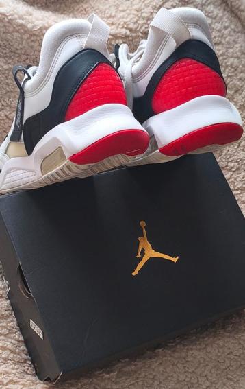 Amerikaanse import MA2  NIKE  M.JORDAN beschikbaar voor biedingen