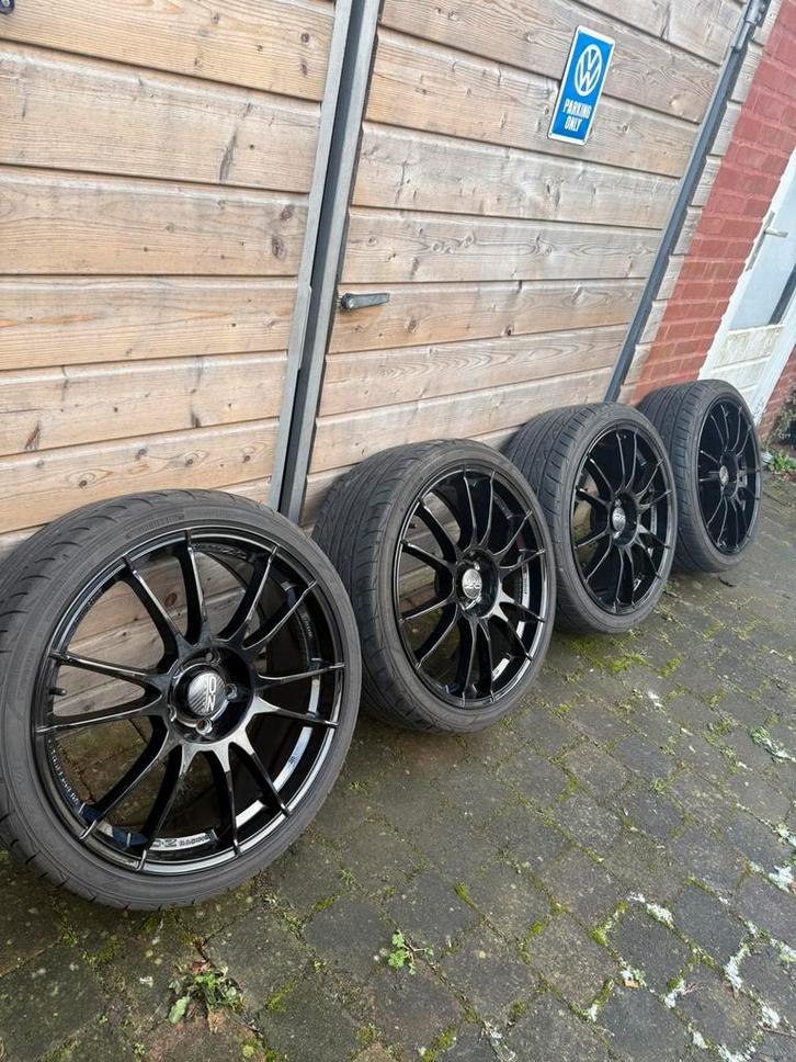 19 inch OZ Ultraleggera 5x112 8j et49, Autos : Pièces & Accessoires, Pneus & Jantes, Pneu(s), 19 pouces, Enlèvement