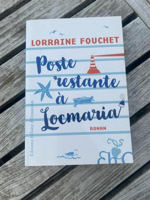 Poste restante à Locmaria – Lorraine Fouchet, Boeken, Romans, Zo goed als nieuw, België, Ophalen of Verzenden