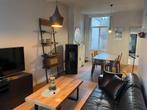 Moderne en stevige salontafel in goede staat, Ophalen, Modern robust, Gebruikt, 100 tot 150 cm