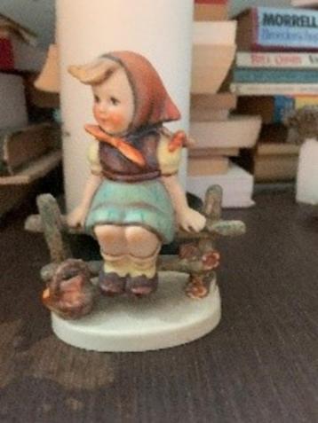 Hummel beeldje beschikbaar voor biedingen