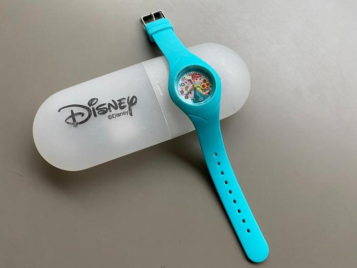 Montre turquoise La Reine des neiges Elsa Anna, Enfants & Bébés, Accessoires de mode pour enfants, Comme neuf, Enlèvement ou Envoi