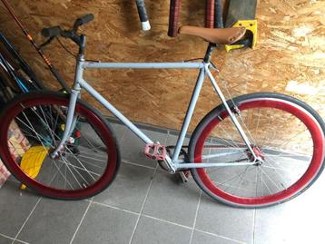 Fixed gear fiets beschikbaar voor biedingen