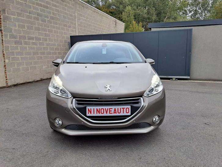 Peugeot 208 208 1.2i Allure PANORAMISCH DAK PARKH VOOR&ACHTE, Auto's, Peugeot, Bedrijf, Te koop, ABS, Airbags, Airconditioning