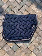 Tapis de selle, Enlèvement