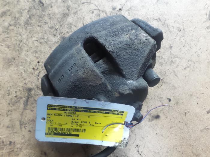 Etrier de frein (pince) avant gauche d'un Volkswagen Golf, Autos : Pièces & Accessoires, Freins & Transmission, Utilisé, 3 mois de garantie