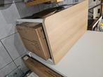 Hoge tafel en tv-meubel om gratis weg te geven, Huis en Inrichting, Ophalen, Gebruikt, Eikenhout