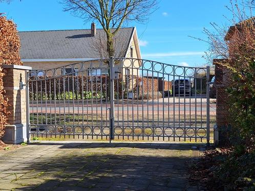 Massief Stalen hekken 2 delig, Tuin en Terras, Overige Tuin en Terras, Gebruikt, Ophalen