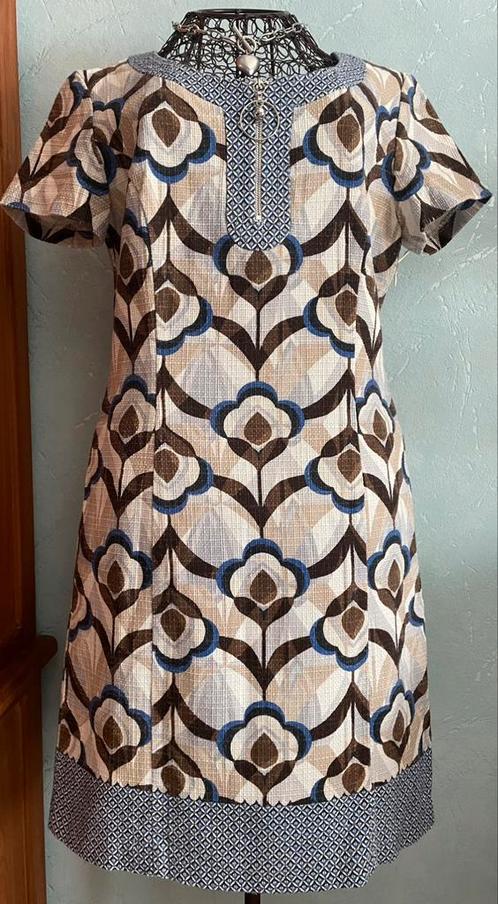 Caroline Biss 42 heerlijke retro look jurk, Kleding | Dames, Jurken, Zo goed als nieuw, Maat 42/44 (L), Overige kleuren, Knielengte