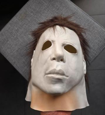 Michael Myers Halloween masker beschikbaar voor biedingen