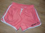 Short Adidas nieuwstaat, Kleding | Dames, Sportkleding, Ophalen of Verzenden, Zo goed als nieuw, Maat 36 (S), Roze