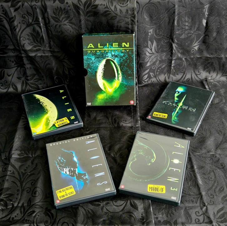DVD QUADRILOGY ALIEN BOX SET, Cd's en Dvd's, Dvd's | Horror, Zo goed als nieuw, Monsters, Boxset, Ophalen of Verzenden
