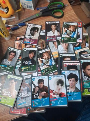 50 kaarten Joepie hotties beschikbaar voor biedingen